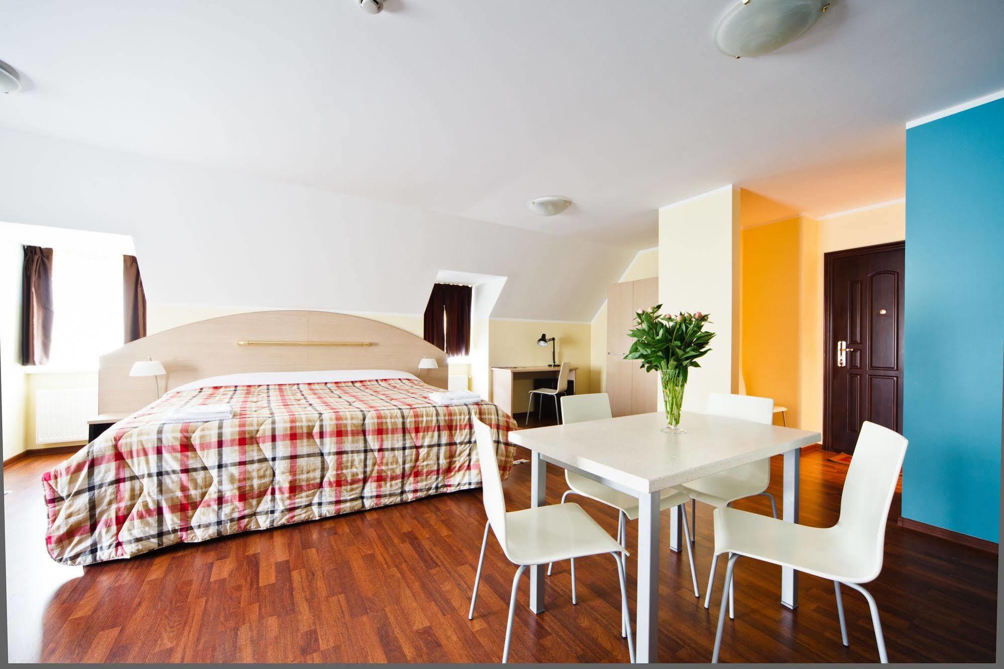 Aparthotel Autosole Riga Bagian luar foto